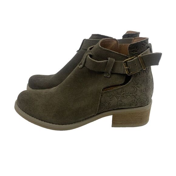 Tara M Keegan Ankle Boot Suede Floral Embossed Buckle Low Heel Womens 38 US 7.5 - Picture 1 of 13